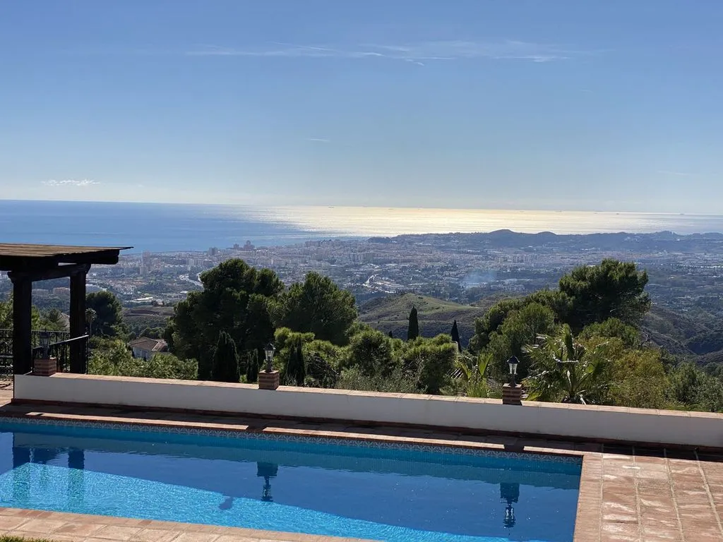 Piscine - Luxury Villa with Sea Views in Mijas