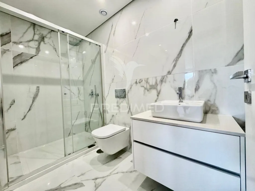 Vannitoad - New T3 Apartment with Two Fronts in Braga