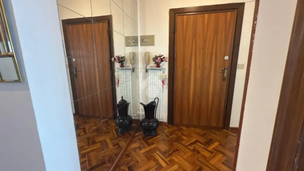 hallway_entrance
