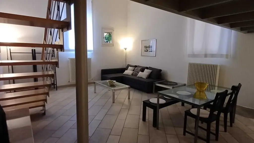 Séjour - Rented Flat with Soppalco in Bologna