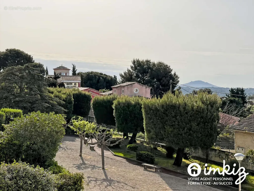 Giardino - Sea View Apartment with Terrace in Bandol