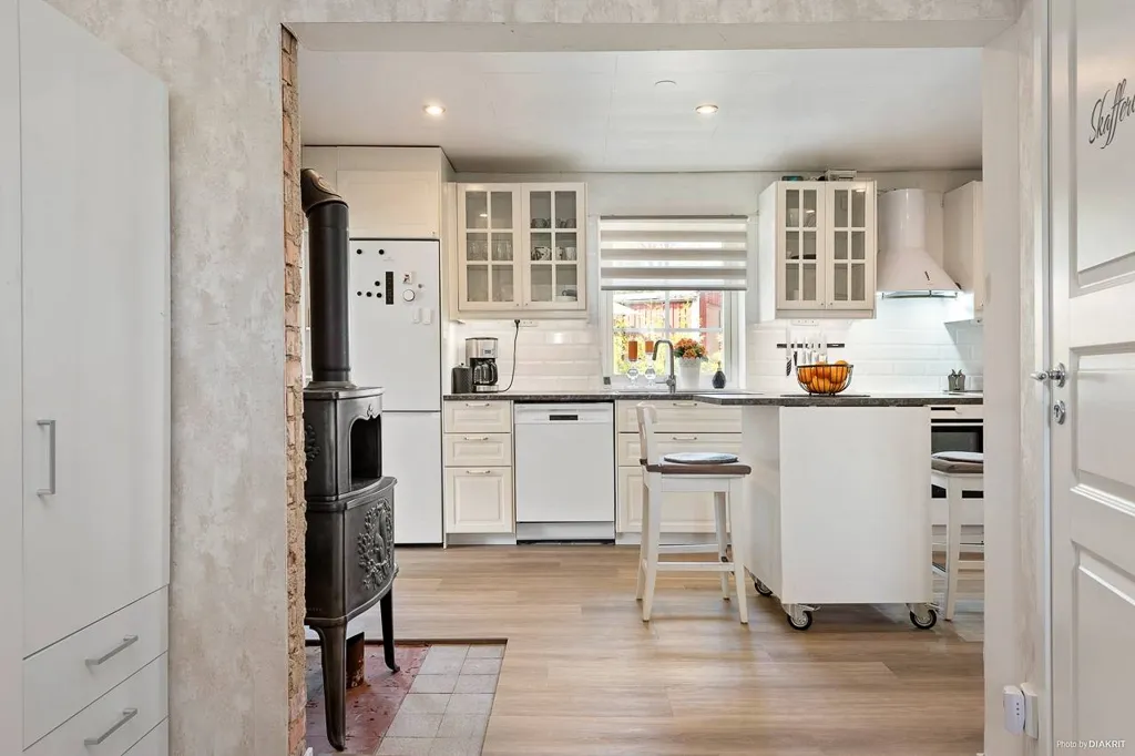 Cuisine - Charming Villa with Garden in Boxholm