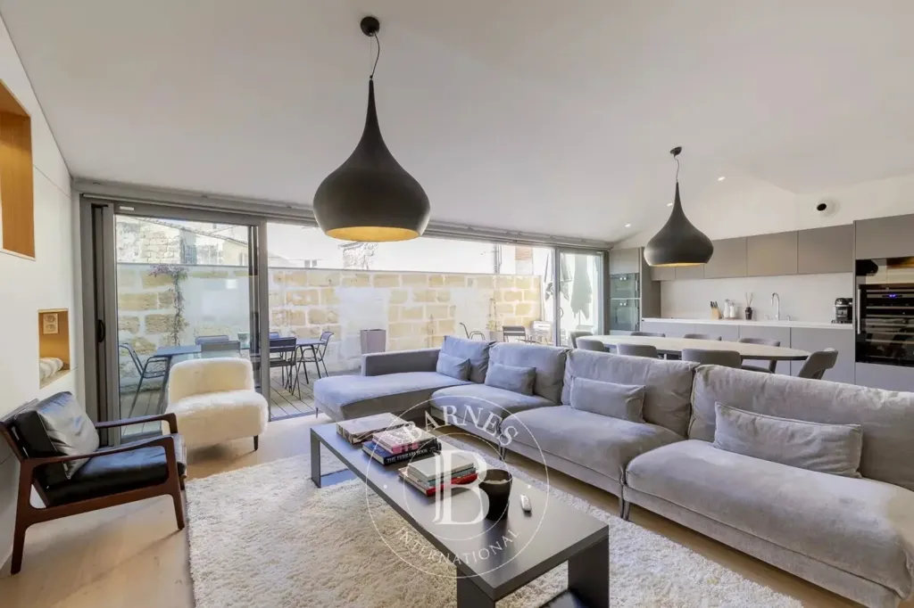 Soggiorno - Luxury Duplex with Balcony in Bordeaux
