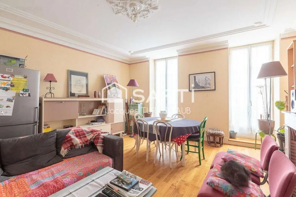 Appartement 5 pièces à Rochefort