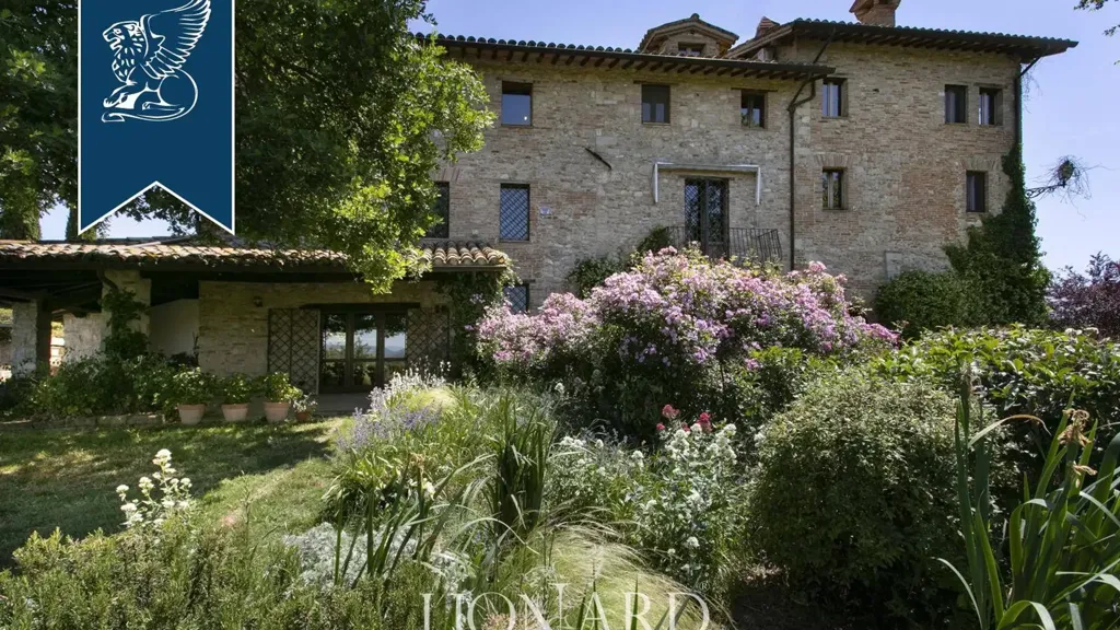 Välivaade - Rustic Farmhouse with Pool in Todi