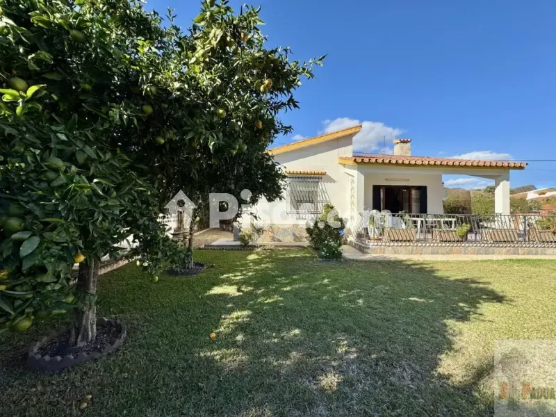 Aed - Chalet with Garden in Torre de Benagalbón