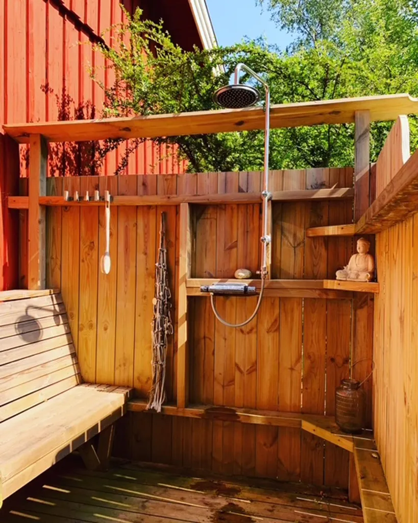 Terrazza - Well-Maintained Cottage with Garden in Runmarö