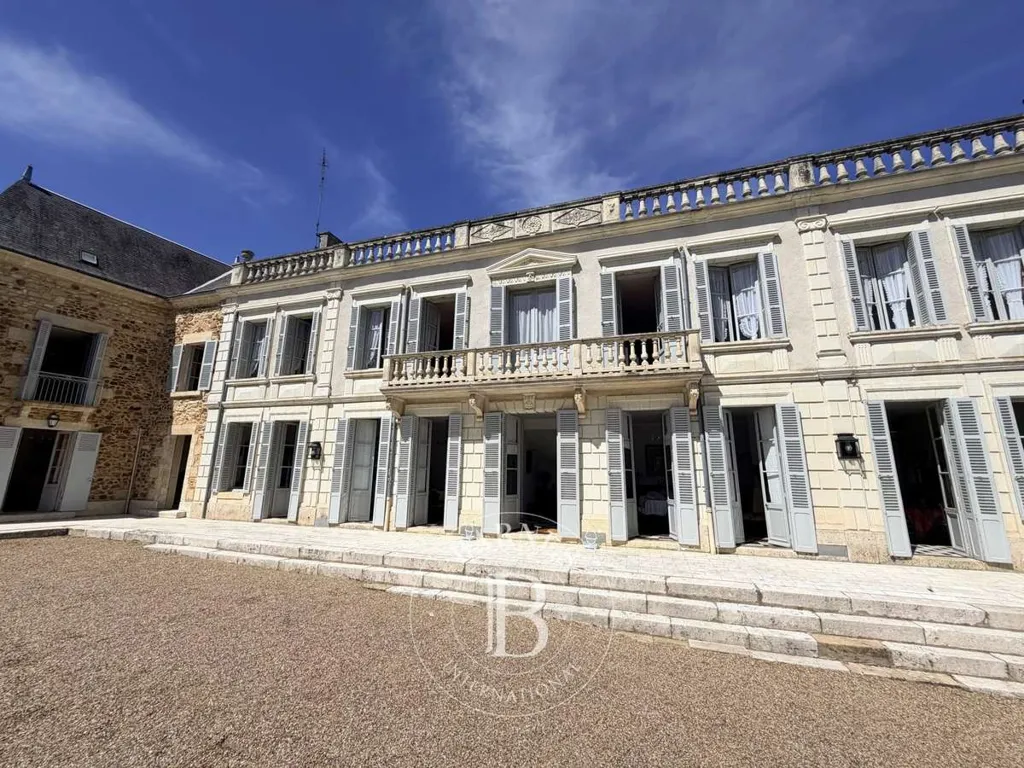 Maison de Campagne Charmante avec 6 Chambres à Graçay