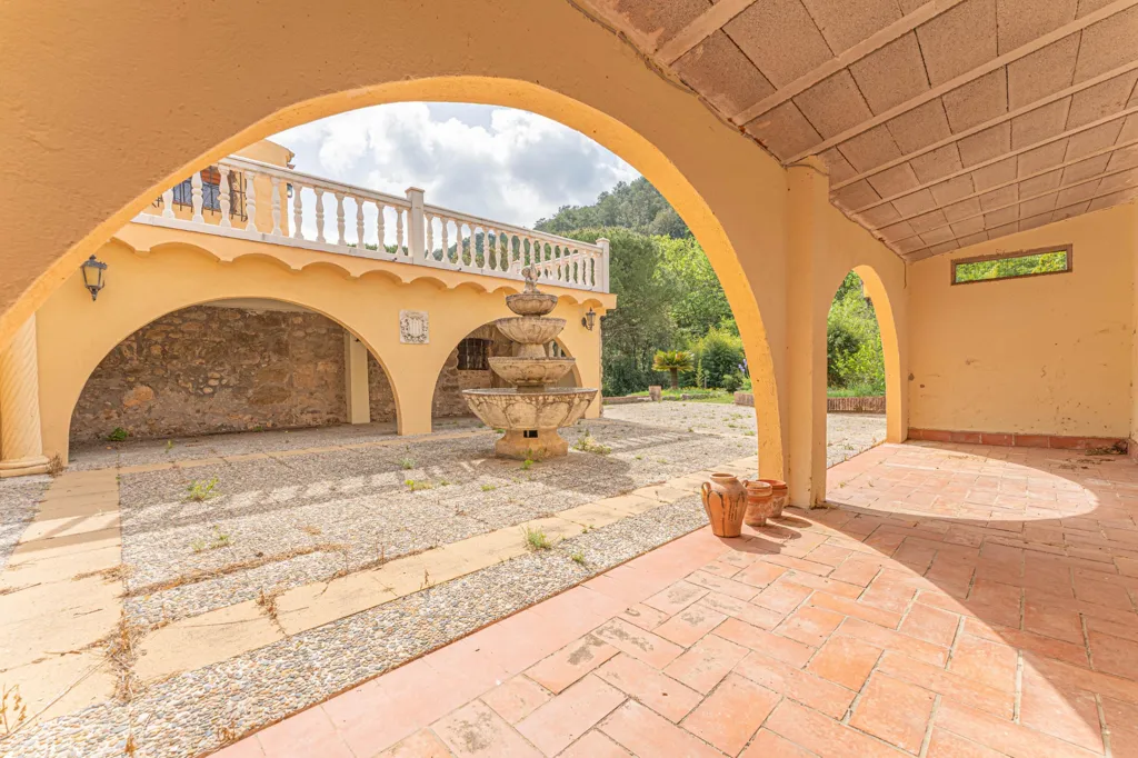 Jardin - Rustic Masia with Pool in Cabanelles