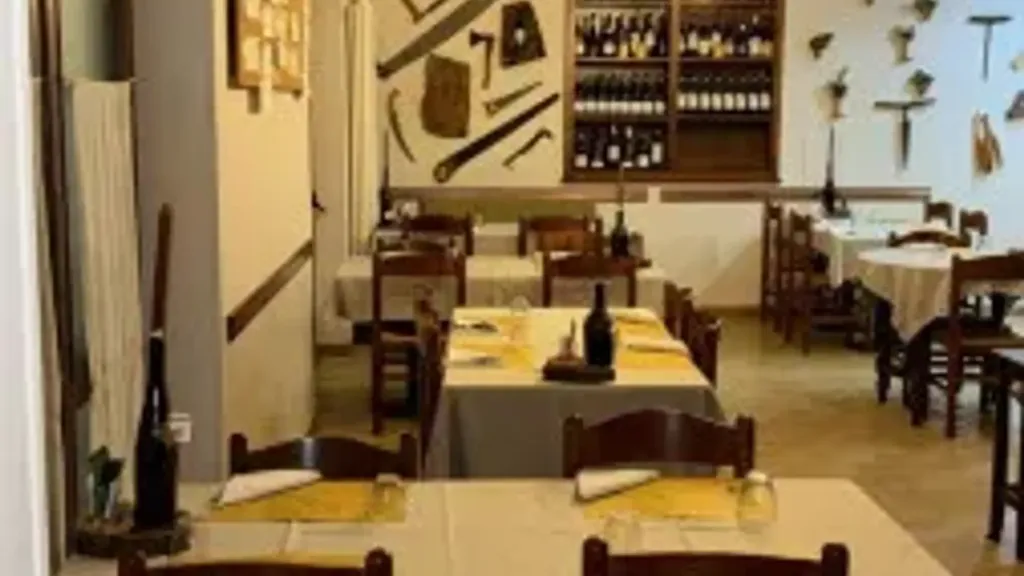 Salle à manger - Casale with Panoramic View in Neviglie