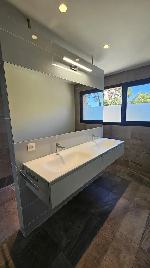 Bathrooms - Contemporary House with Hill Views in La Colle-sur-Loup