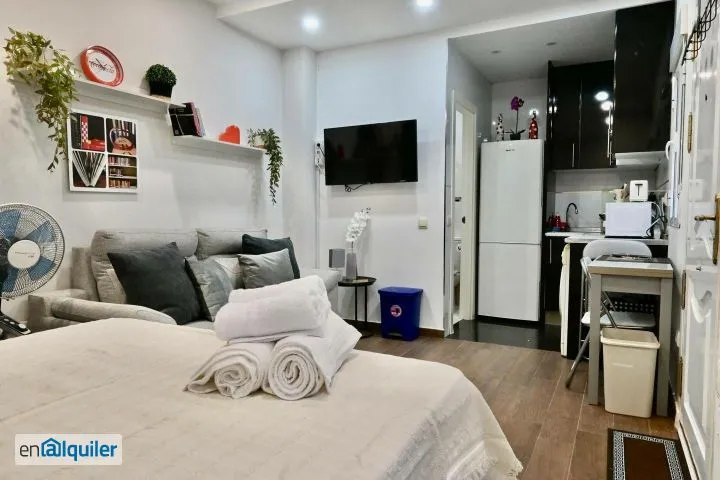 Camere da letto - Modern Studio with Central Location
