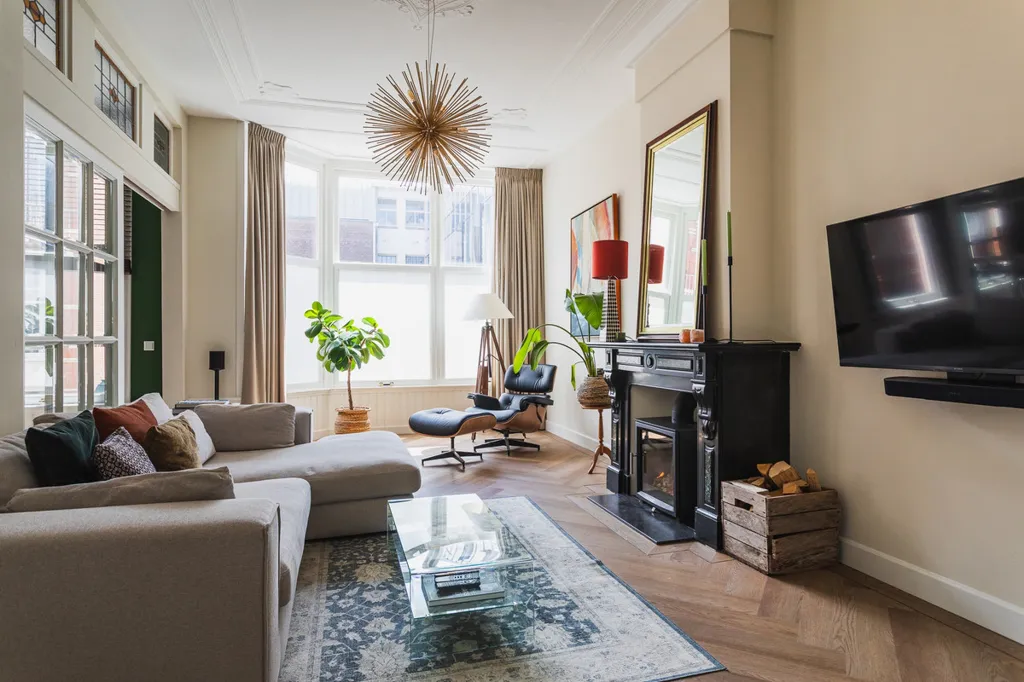 Elutuba - Renovated Upper-Floor Apartment in Duinoord