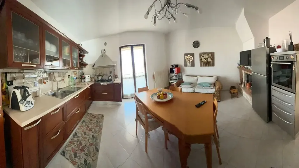 Sala da pranzo - Panoramic Apartment with Garden in Benevento