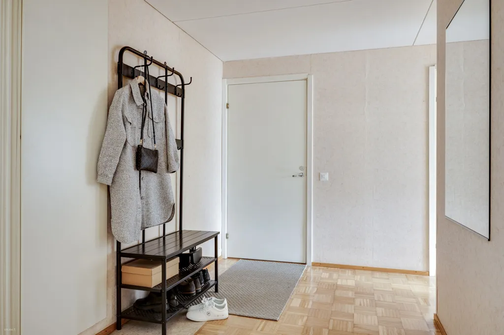 Ingresso - Apartment with Balcony in Perno, Turku