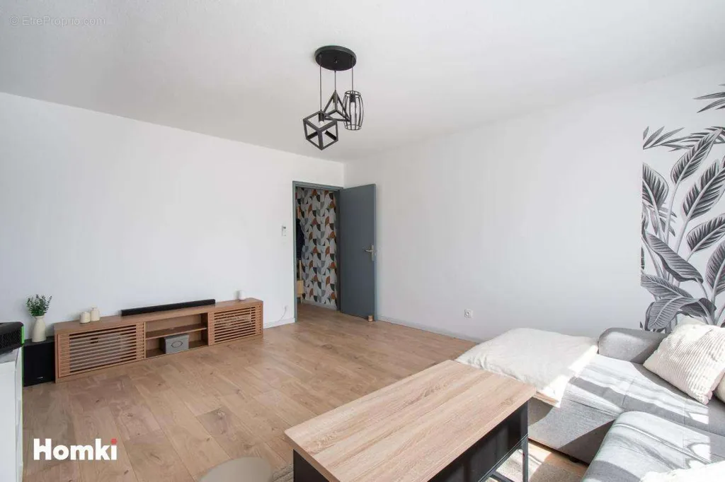 Living Room - Renovated 2-Bed Flat with Terrace in Montpellier Celleneuve