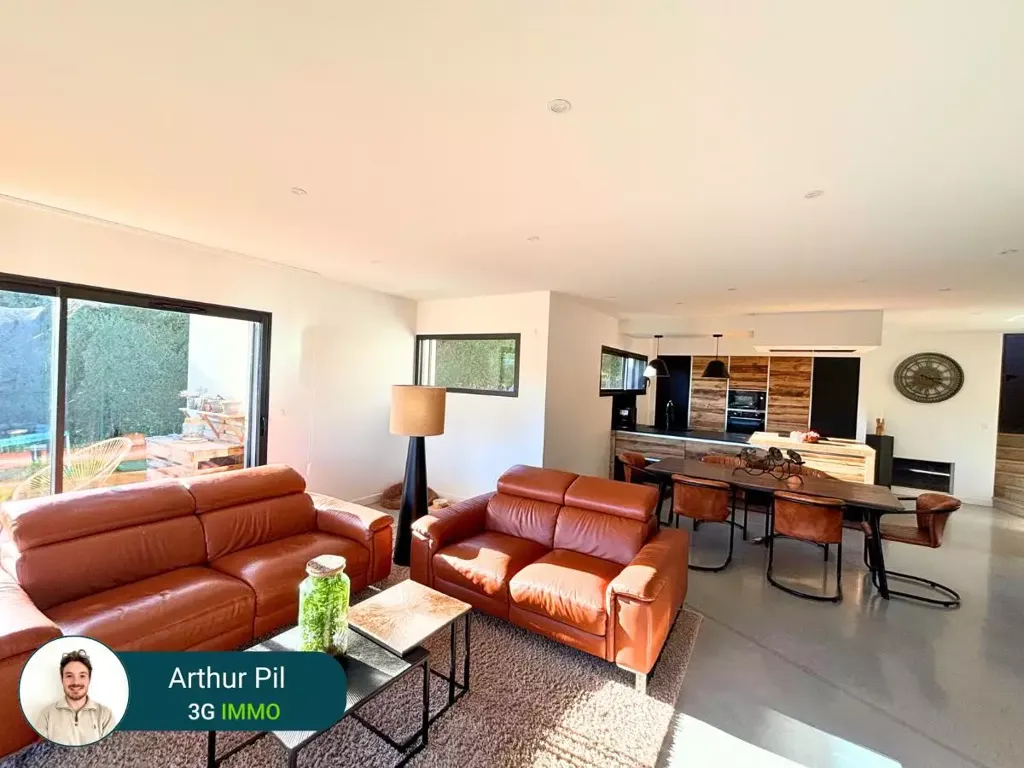 Elutuba - Contemporary Architectural House with Pool in Rives