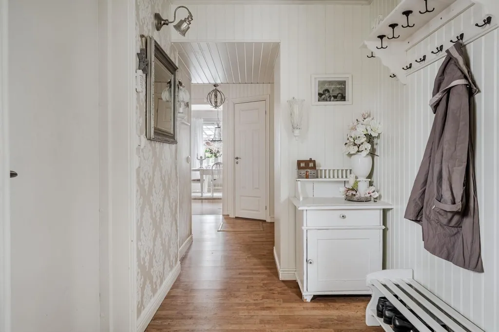 Entrée - Planned Villa on Gysingegatan, Borlänge