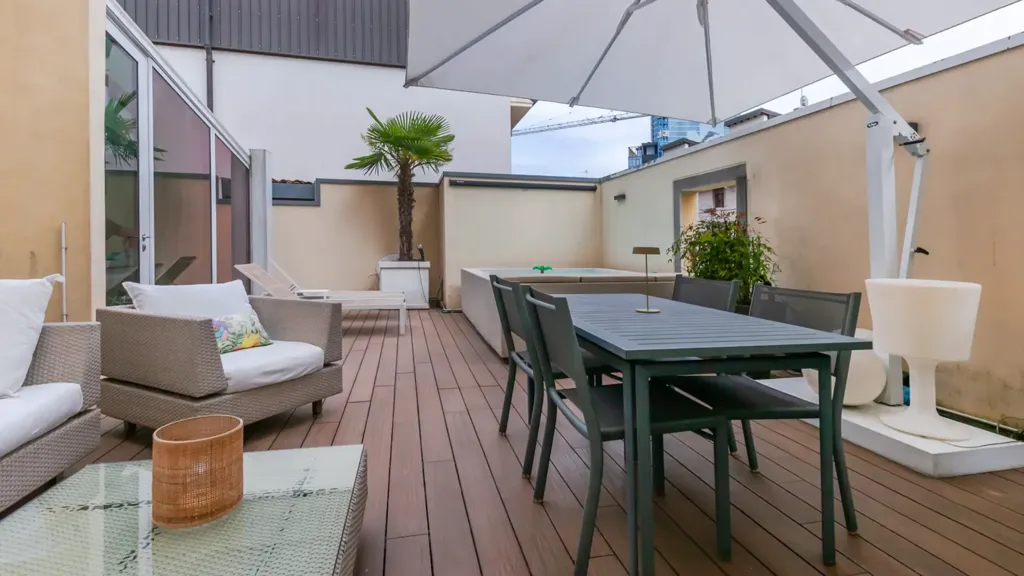 Terrass - Luxury Penthouse with Pool in Isola, Milan