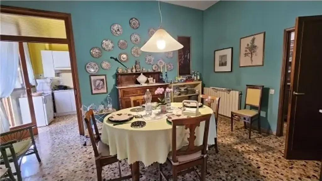 Söögituba - Triplex Villa with Garden in Empoli