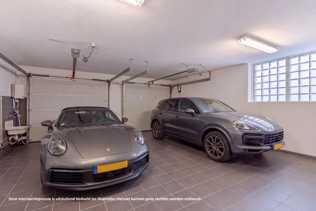 Garage - Penthouse with River View in Boven-Hardinxveld