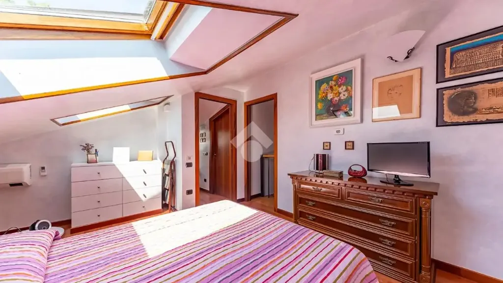Camere da letto - Trilocale with Balcony in Lainate
