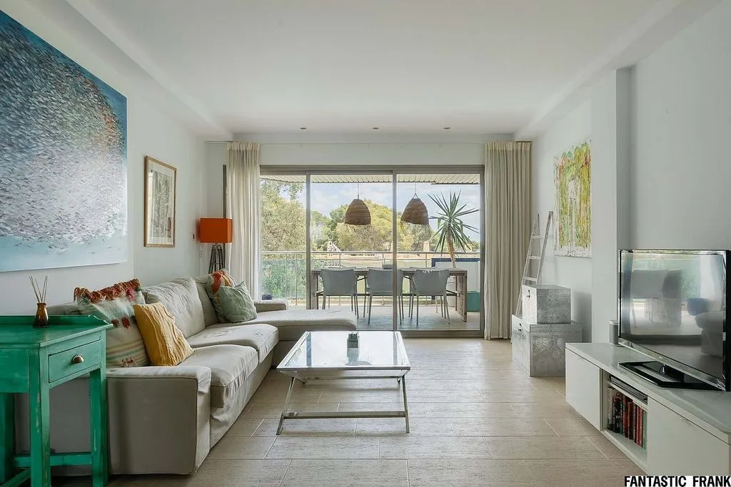 Living Room - Apartment with Sea View and Pool in Santa Eulària
