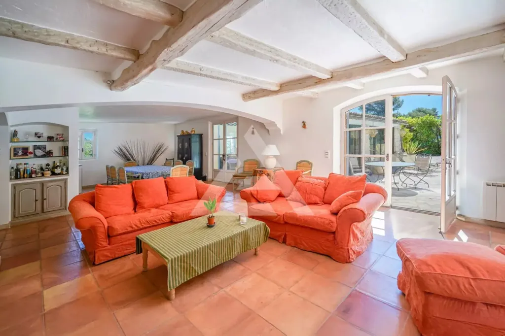 Séjour - Villa Provençale avec Jardin et Piscine à Saint-Paul-de-Vence