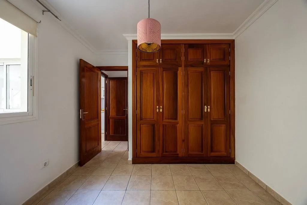 hallway_entrance
