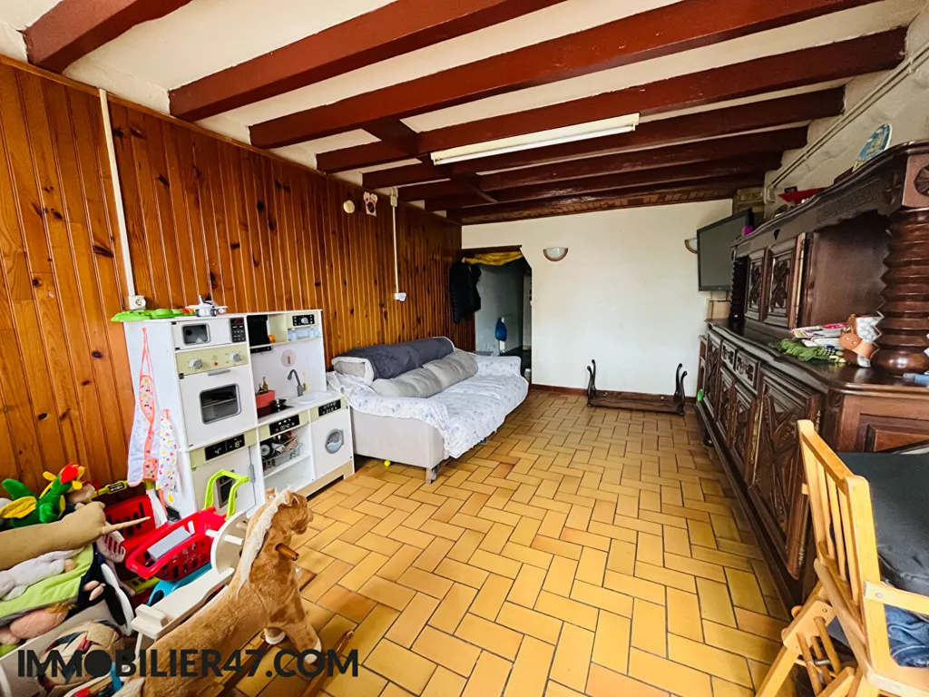 Séjour - Maison Mitoyenne avec Garage près de Tombeboeuf