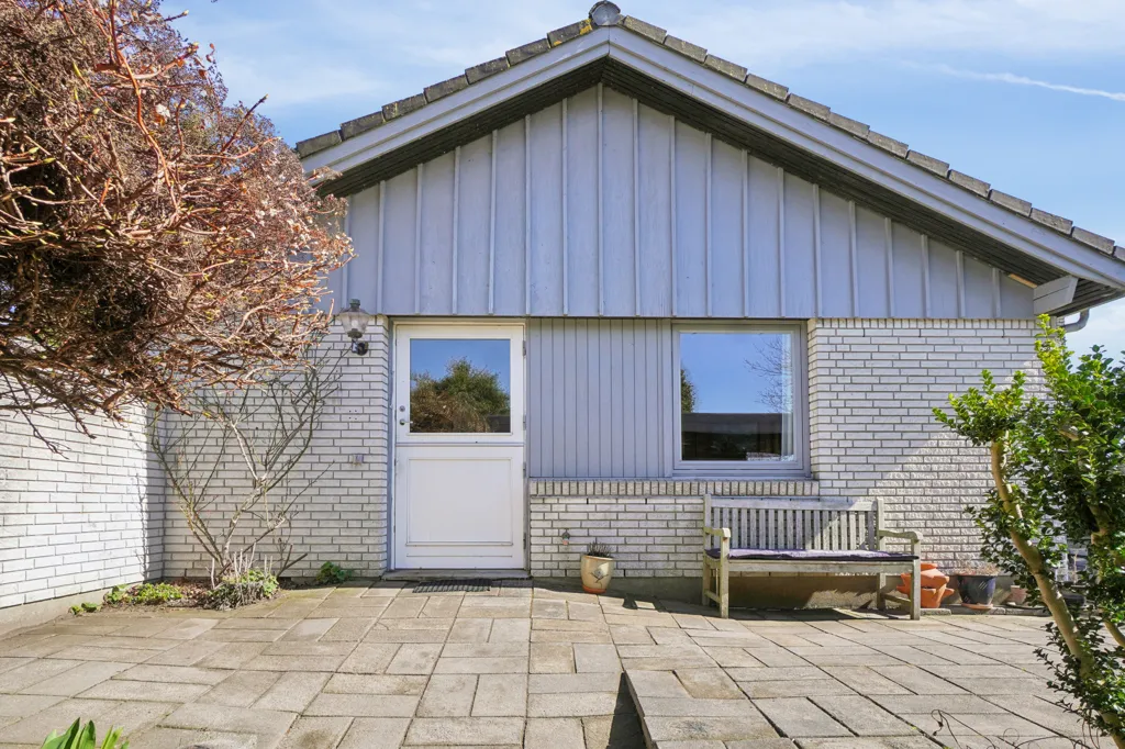 Extérieur - 1970s Villa with Garden in Ramløse