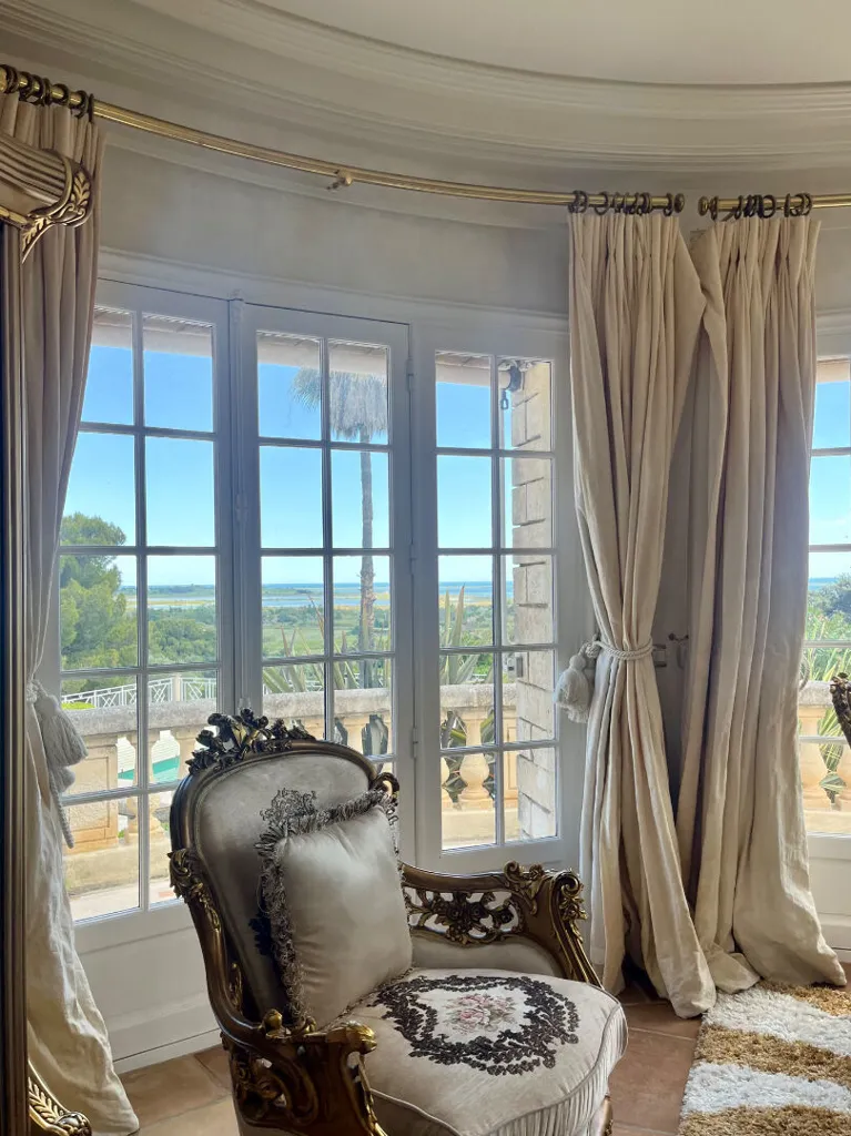 Séjour - Demeure de Maître avec Vue Mer Panoramique entre Montpellier et Sète