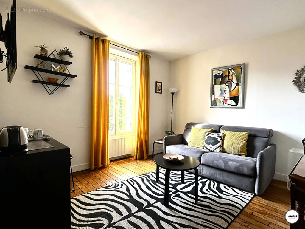 Séjour - Appartement avec rentabilité à Poissy centre-ville