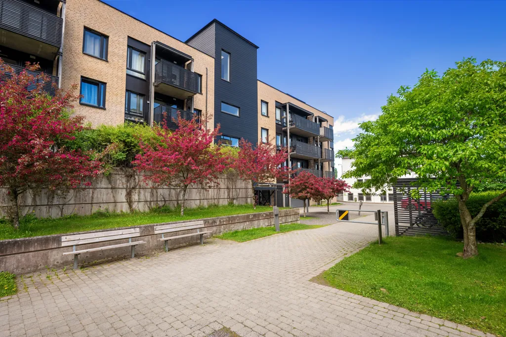 Giardino - 3-Bedroom Apartment with Balcony in Grünerløkka