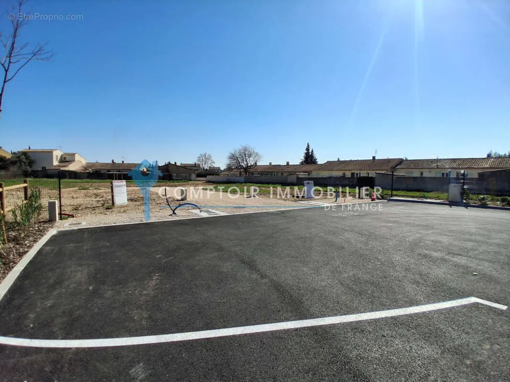 Välivaade - Buildable Plot with Garden in Monteux