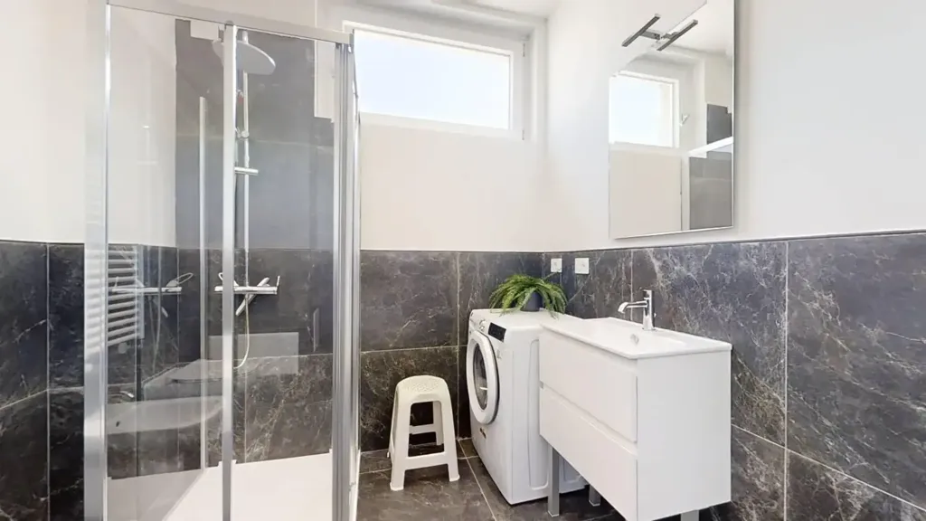 Salles de bain - Restored Studio with Kitchen in Mestre Centre
