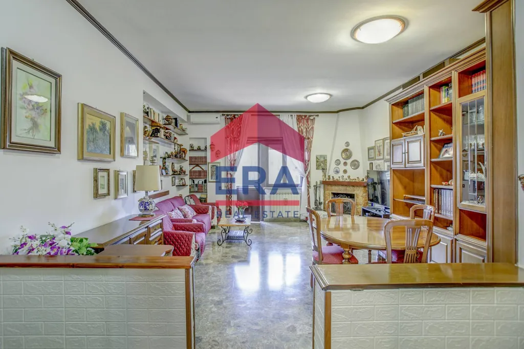 Séjour - Spacious Apartment with Balcony in Acilia, Rome