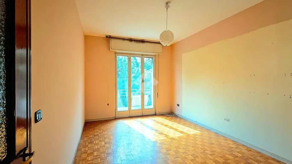Pièces - Apartment with Balcony in Savona