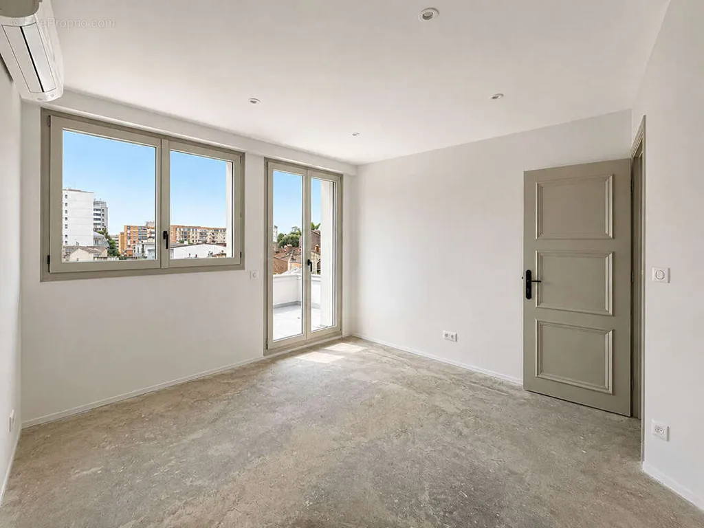 Stanze - Duplex Apartment with Three Terraces in Toulouse