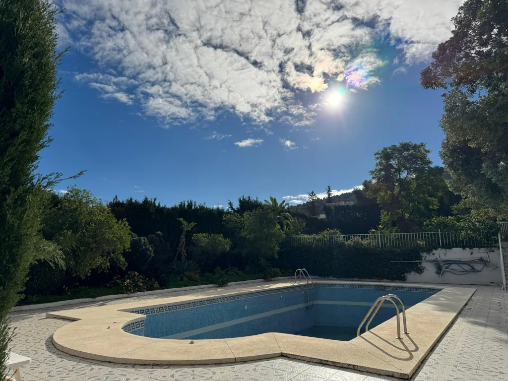 Piscina - Luxury Villa with Pool in Alhaurín de la Torre