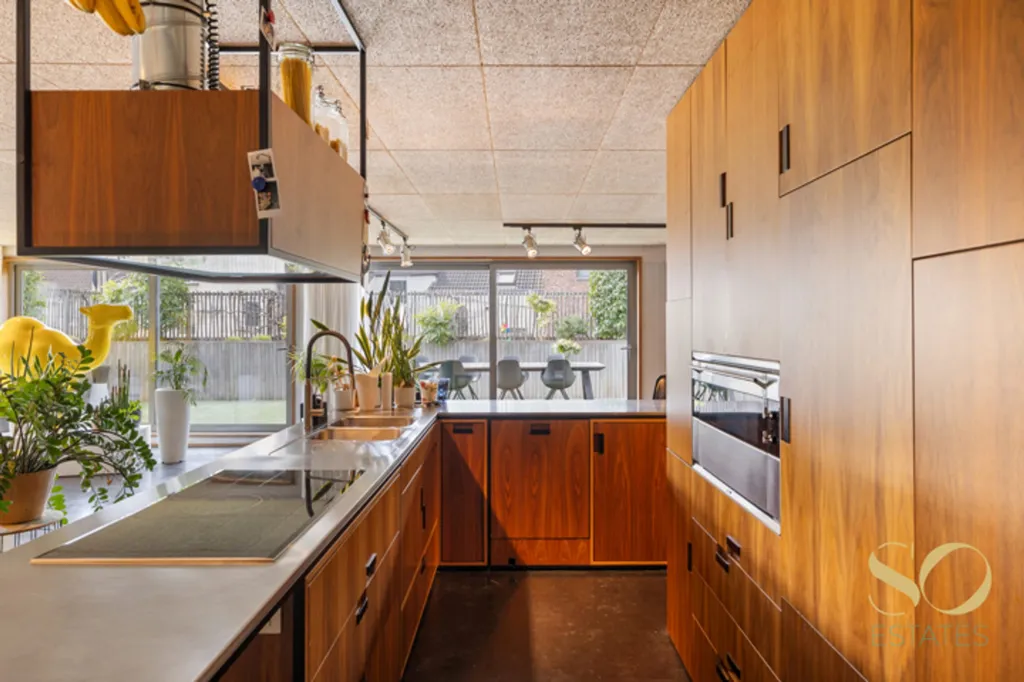 Kitchen - Duplex Loft with Terrace in Brussels