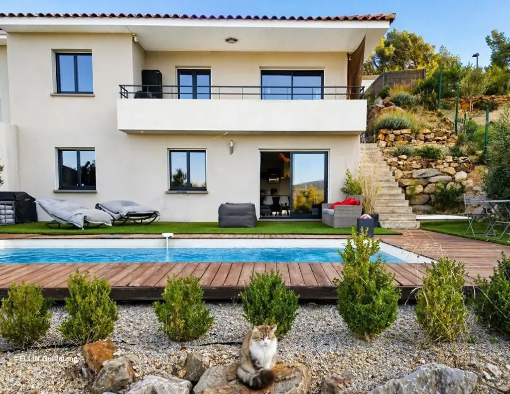 Piscine - Villa avec Vue Mer à Treilles