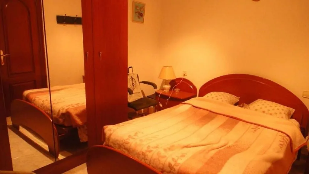 Chambres - Luxury House with Terrace in Cornellà de Llobregat