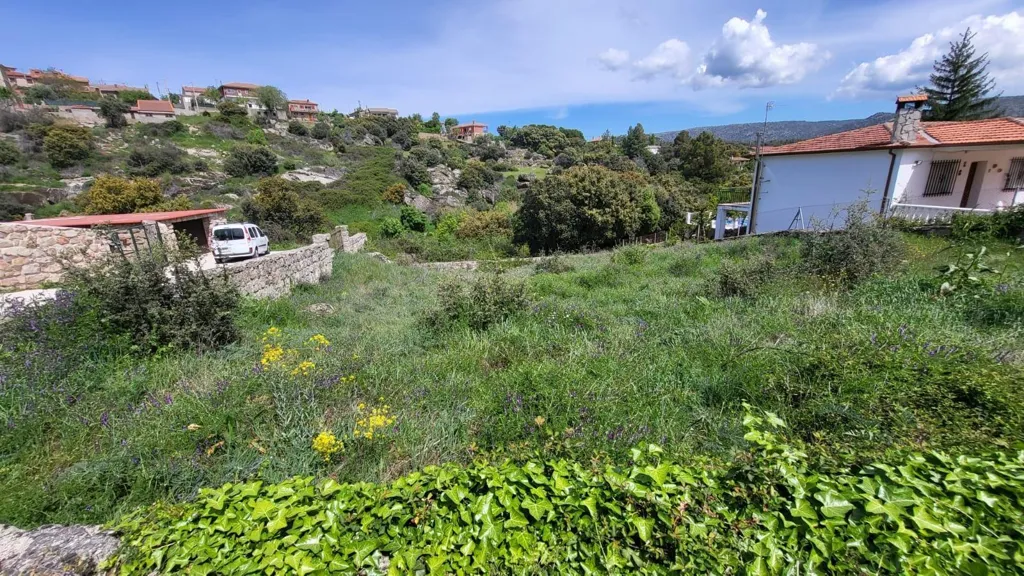Jardin - Buildable Plot with Community Pool in Santa Cruz de Pinares