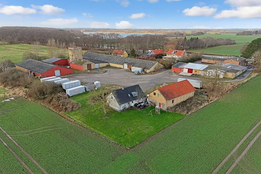 Õhuvaade - Industrial Property with Storage in Denmark