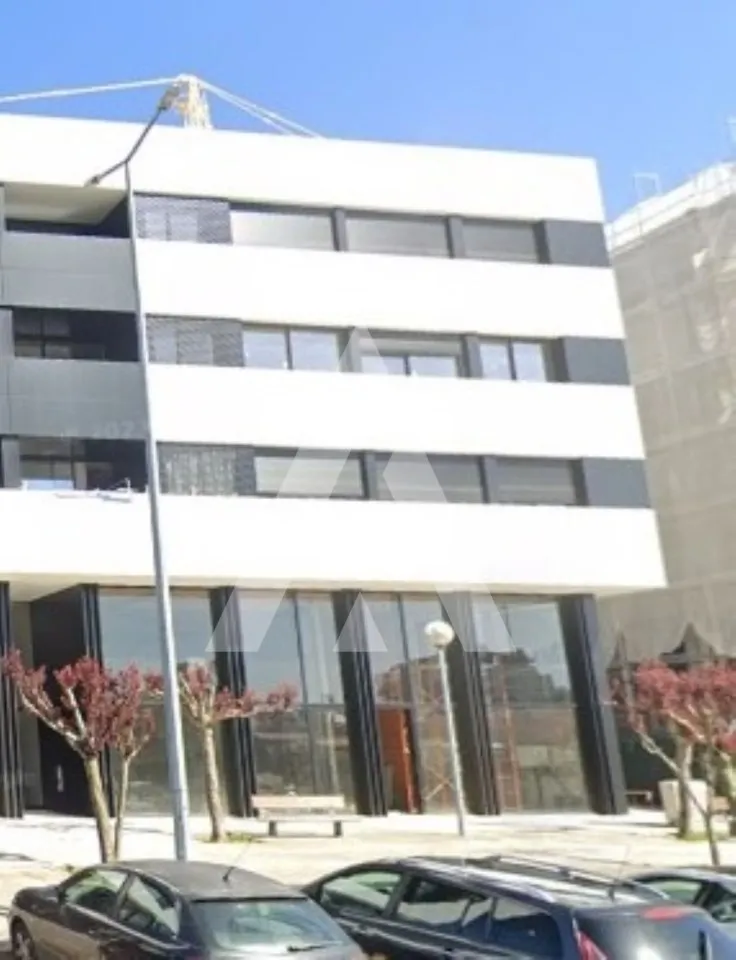 Välivaade - New Shop with Parking in São Pedro da Cova