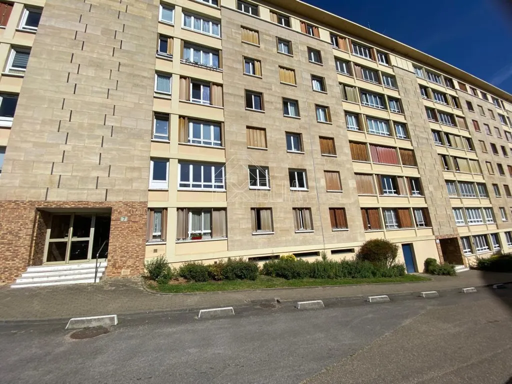 Välivaade - Flat with Seine View in Mantes Sector