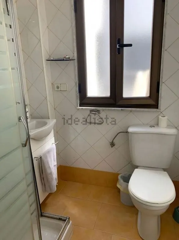 Vannitoad - Student-Friendly Flat with Balcony in Salamanca