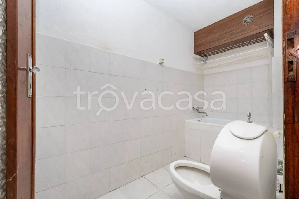 Salles de bain - Independent House with Balcony in Dronero