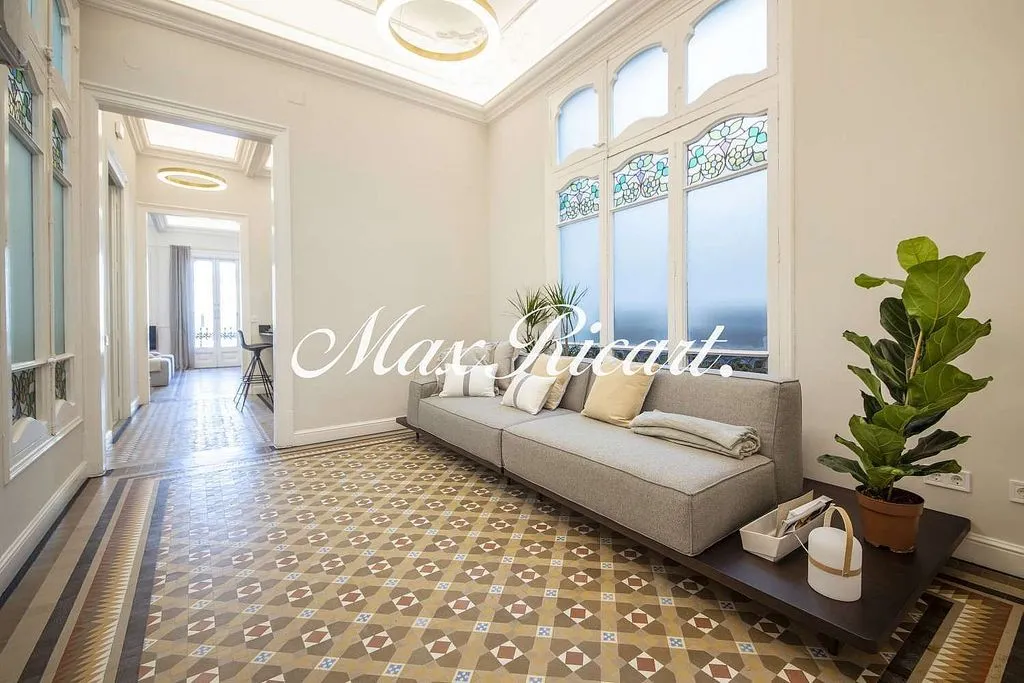 Soggiorno - Furnished Apartment with Balcony in La Dreta de l'Eixample